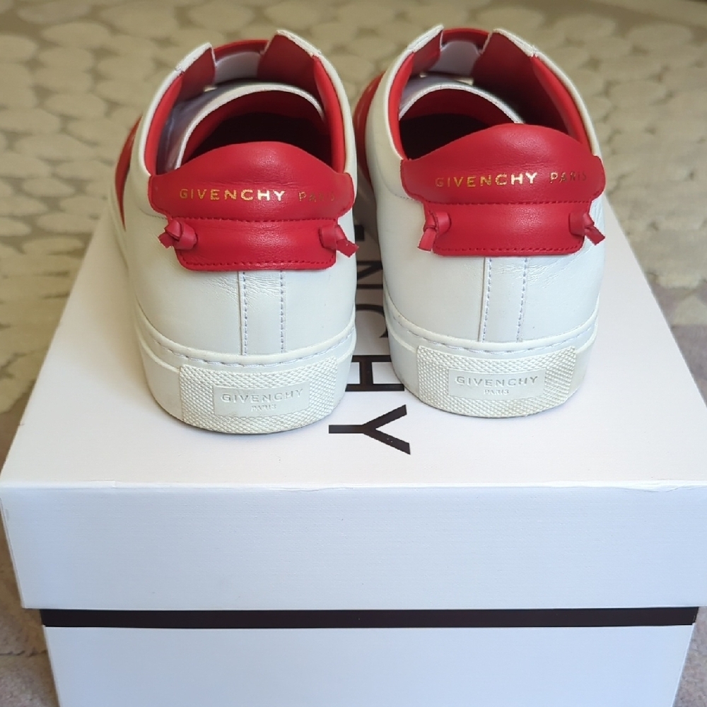 Givenchy Unisex Red and White Low Top Slip-On Sneakers Sz 40.5 - Picture 5 of 9